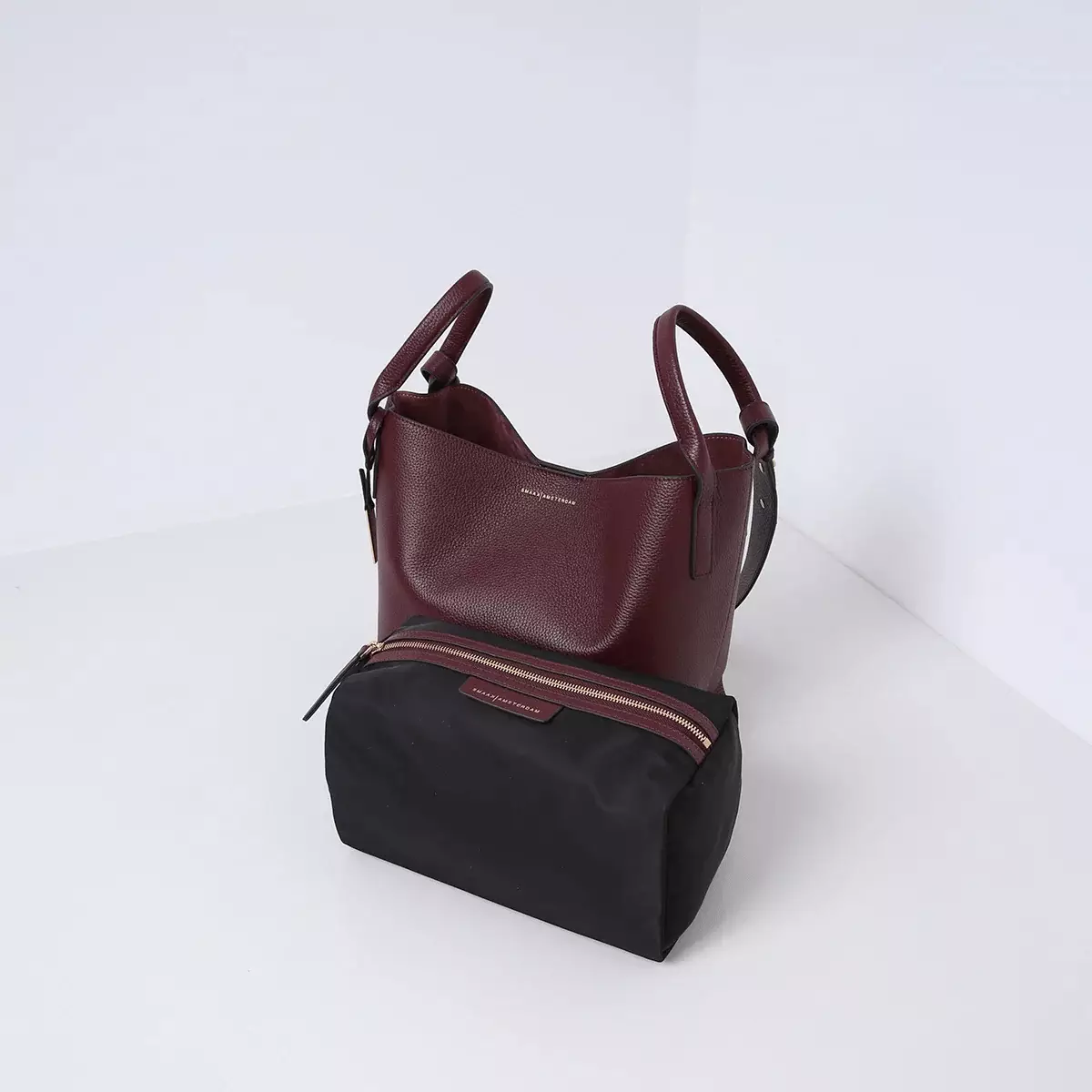 SMAAK Scott in Leather - Red Bordeaux