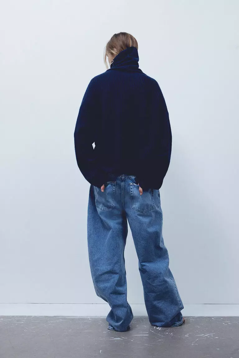 Oversized polo-neck jumper