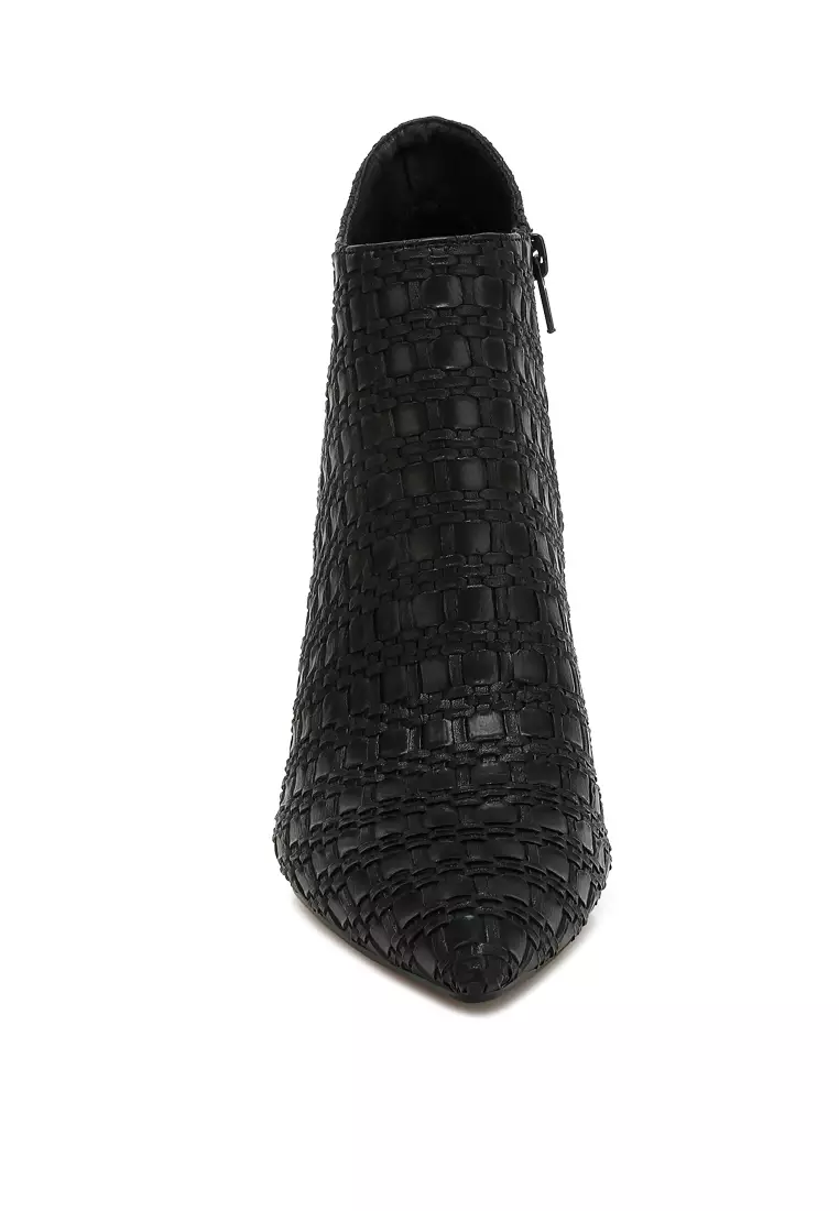 Embossed Concave Cut Ankle Boots in Black