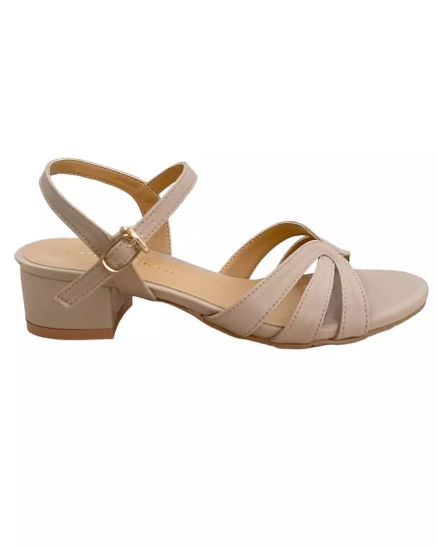 Nicholas Edison Heel Anna Nude