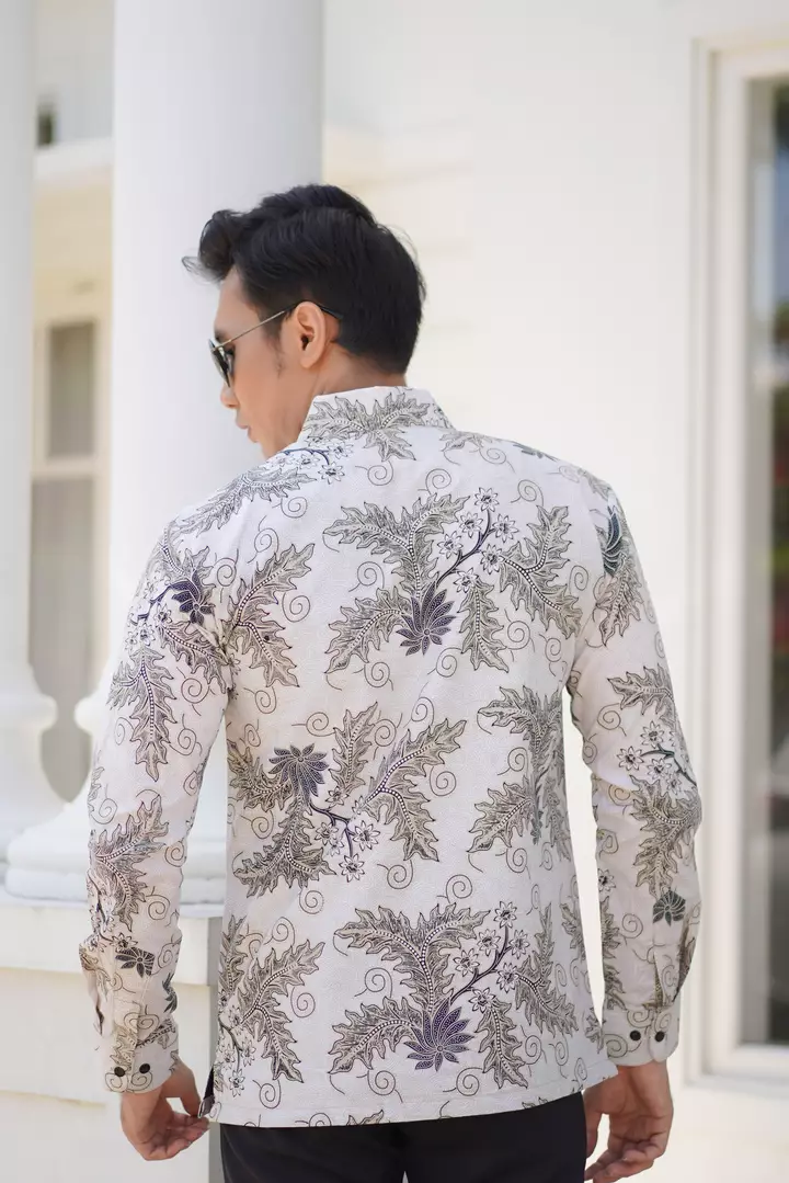 Kemeja Batik ARKANZA Motif Purwanegaran Awu Lengan Panjang Lapis Furing Slimfit Katun Premium