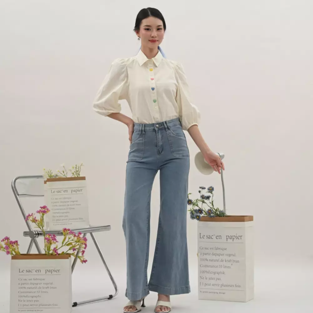 Madeline Flare Jeans Highwaist in Light Blue