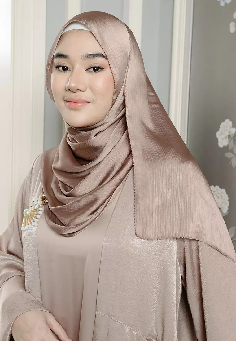 Rayya Silk Eyelash Brownie