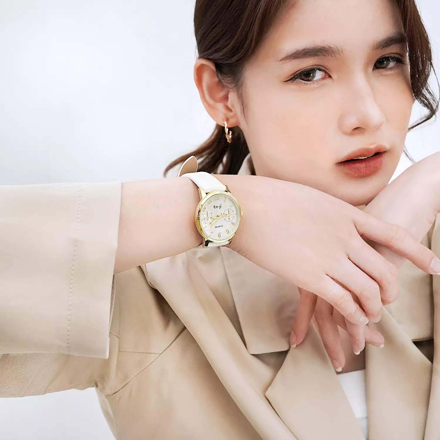 Enji Kuina Jam Tangan Wanita Warna Black (Box Blue)