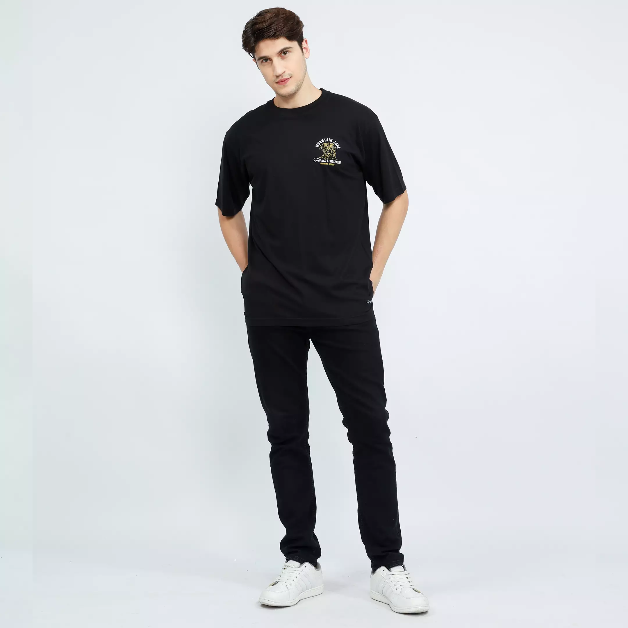 Kaos Design Mountain Zone Hitam Unisex