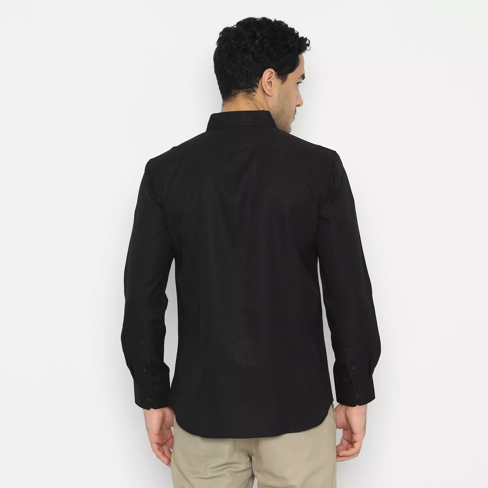 Platini Kemeja Pria Polos Lengan Panjang Polinosic Twill Hitam 66243