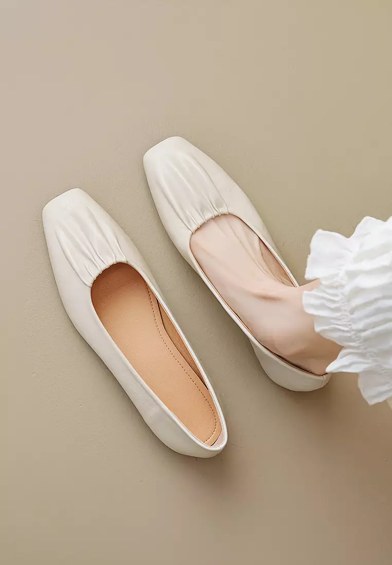 方頭超纖皮平底鞋 WW888-1