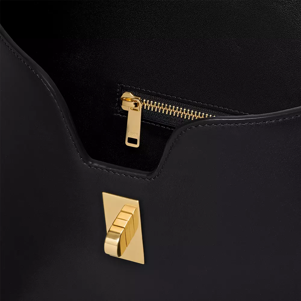 [4.4PRIL KEJUTAN HARGA] Medium Camille 16 Soft Bag In Smooth Calfskin Black