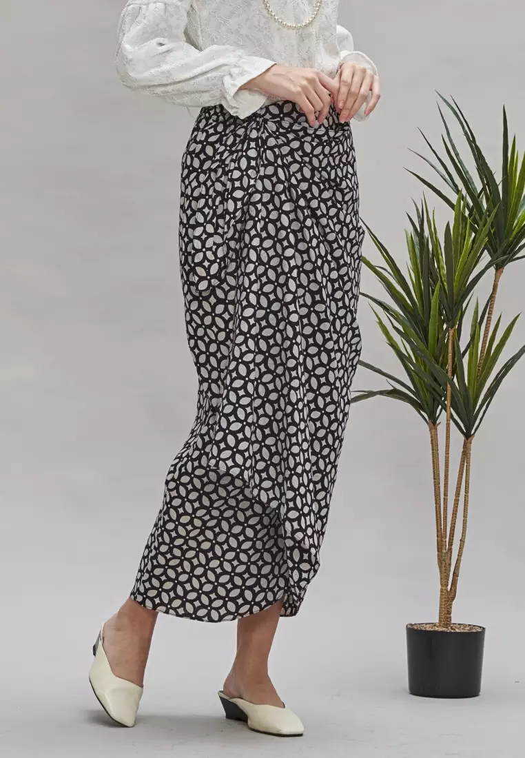 Black Geometric Batik Instant Wrap Skirt