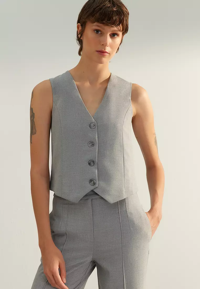 Dress Code Sleeveless Button Down Vest