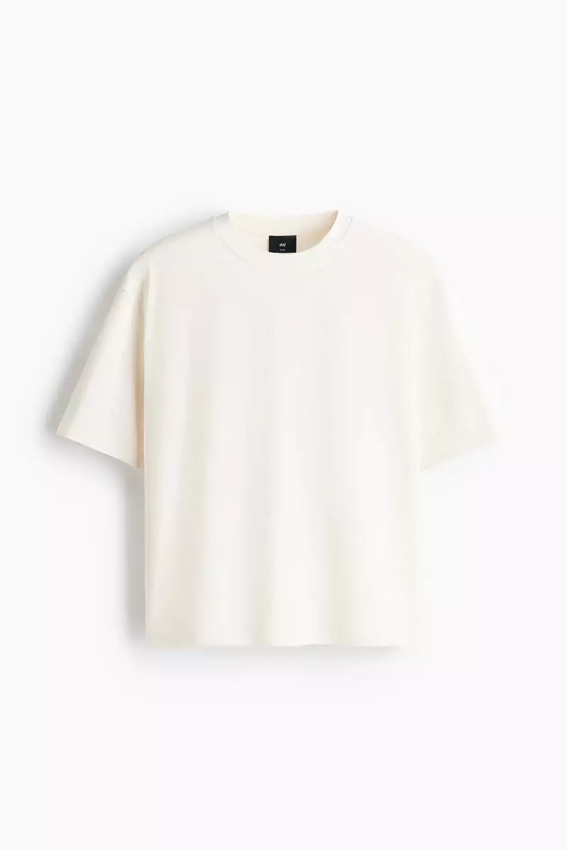 Loose Fit Boxy-style T-shirt