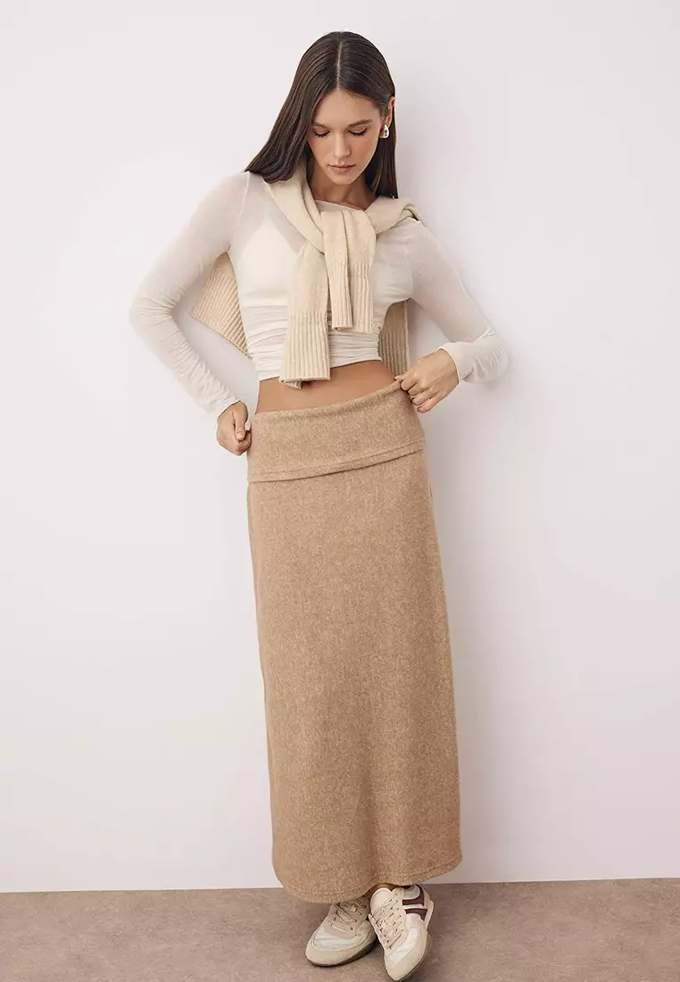 Beige A-Line/Flare Cut Waist Folded Knitted Skirt