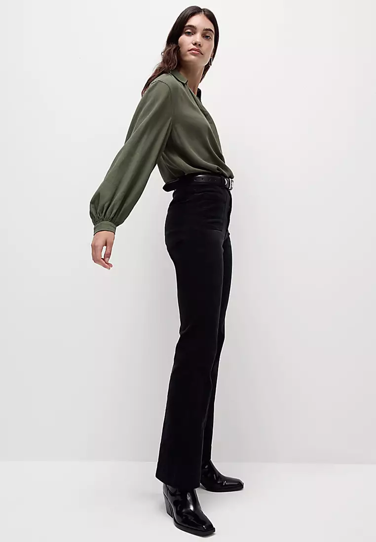 Lyocell Rich Collared V-Neck Popover Blouse