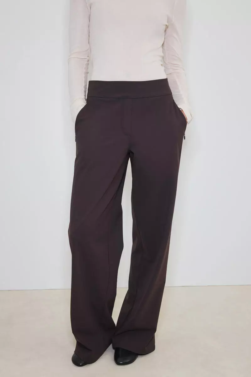 Four-way Stretch Wide Trousers