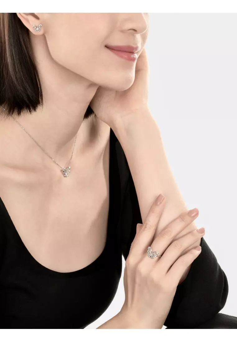 950 Platinum Lace Butterfly Stud Earrings for Women 90255E