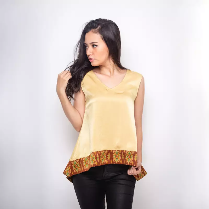 Rayna Blouse In Caramel