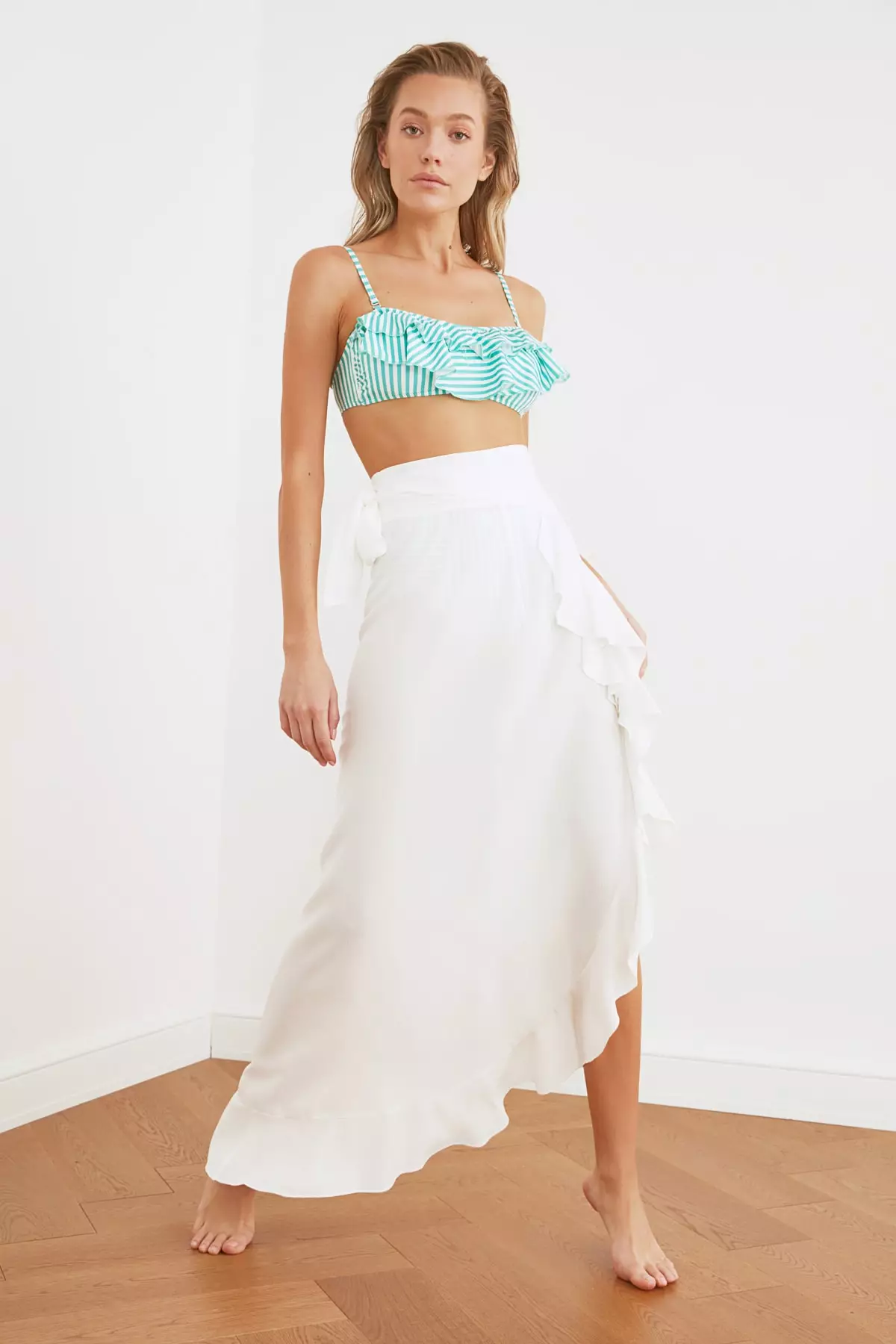 Ruffle with Tie Sarong
