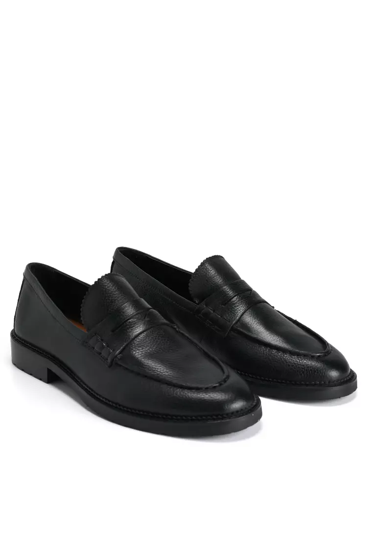 Melville-In Shoes