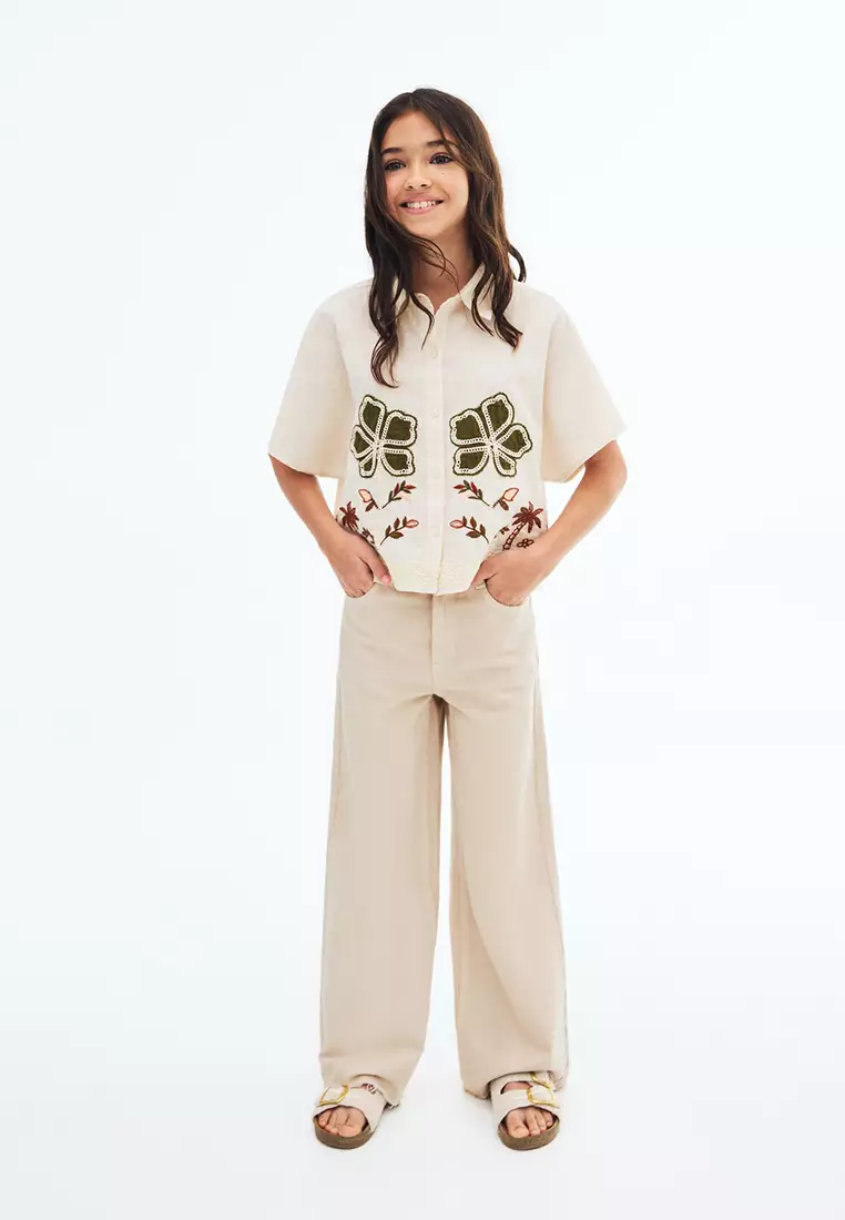 Wide Leg Low Frayed Hem Jeans