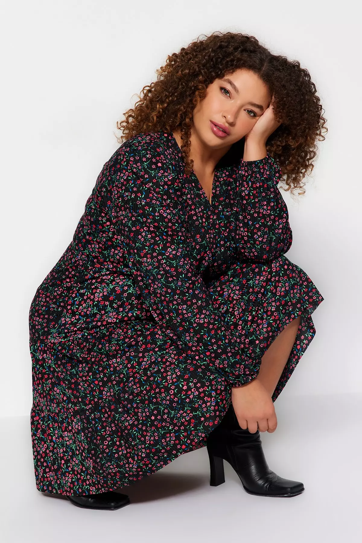 Red black and on sale white plus size dresses