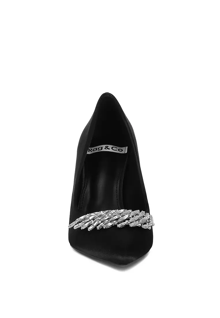 Diamante Brooch Detail Satin Pumps In Black