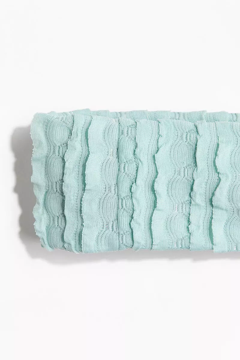 Textured hairband