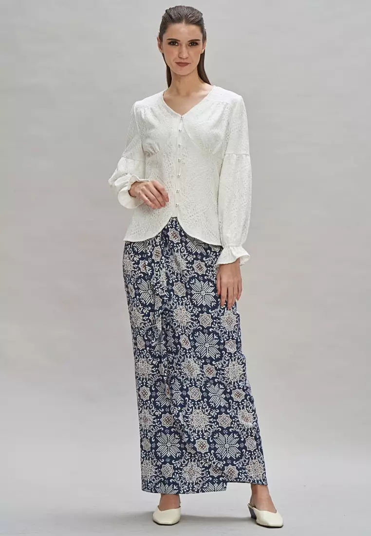 Loveaisyah White Lace Top & Navy Blue Batik Pleated Skirt