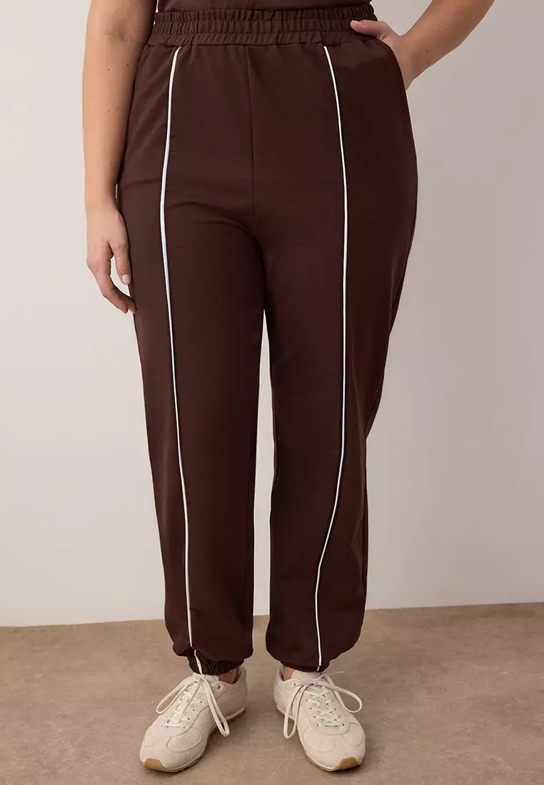 Brown 3 Pack T-Shirt Sweatshirt Sweatpants Set Tbbaw26Ts00010