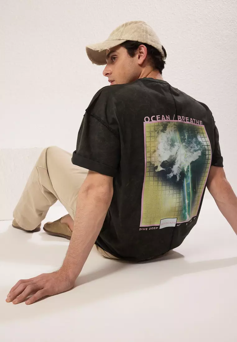 Black Oversize/Wide Cut Stitch Detail Printed T-Shirt TMNSS25TS00101