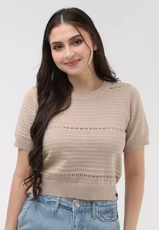 Knitted Short Sleeves Blouse