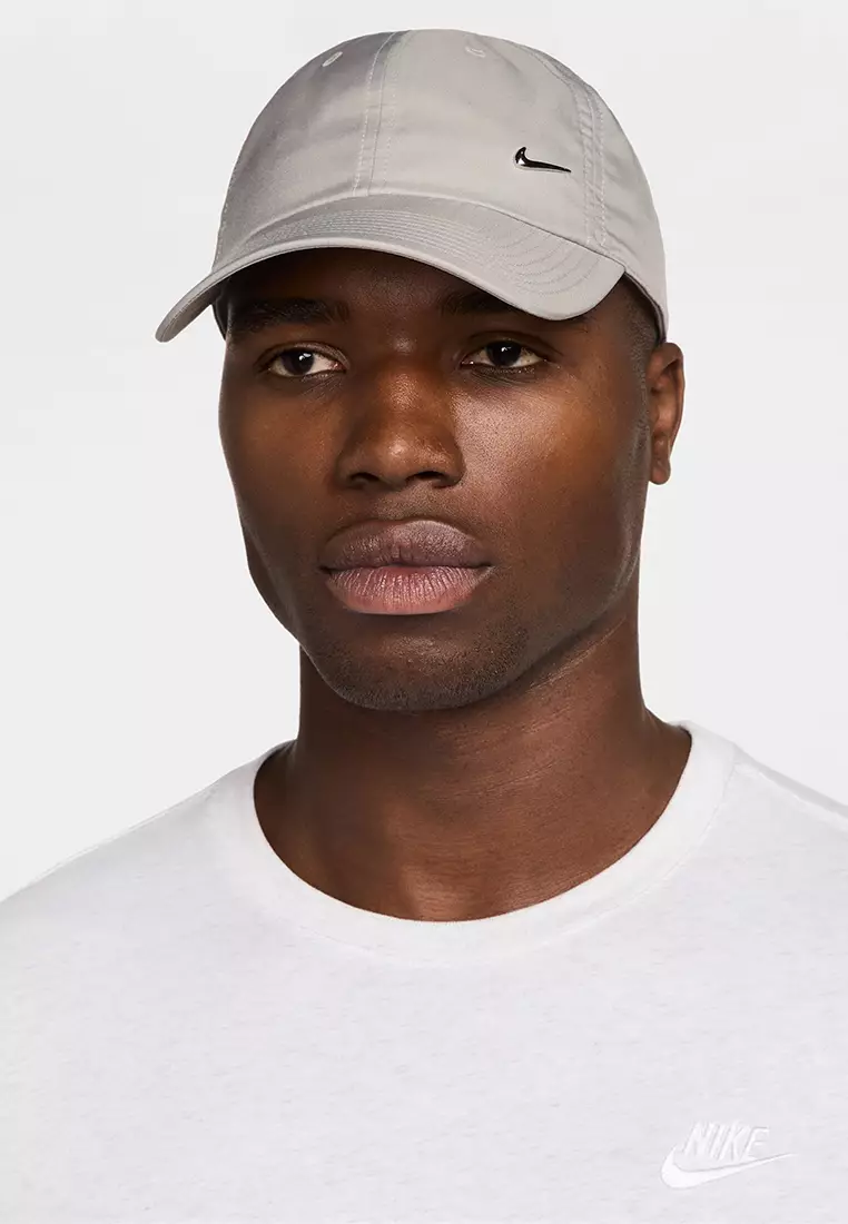 Dri-FIT Club Unstructured Metal Swoosh Cap