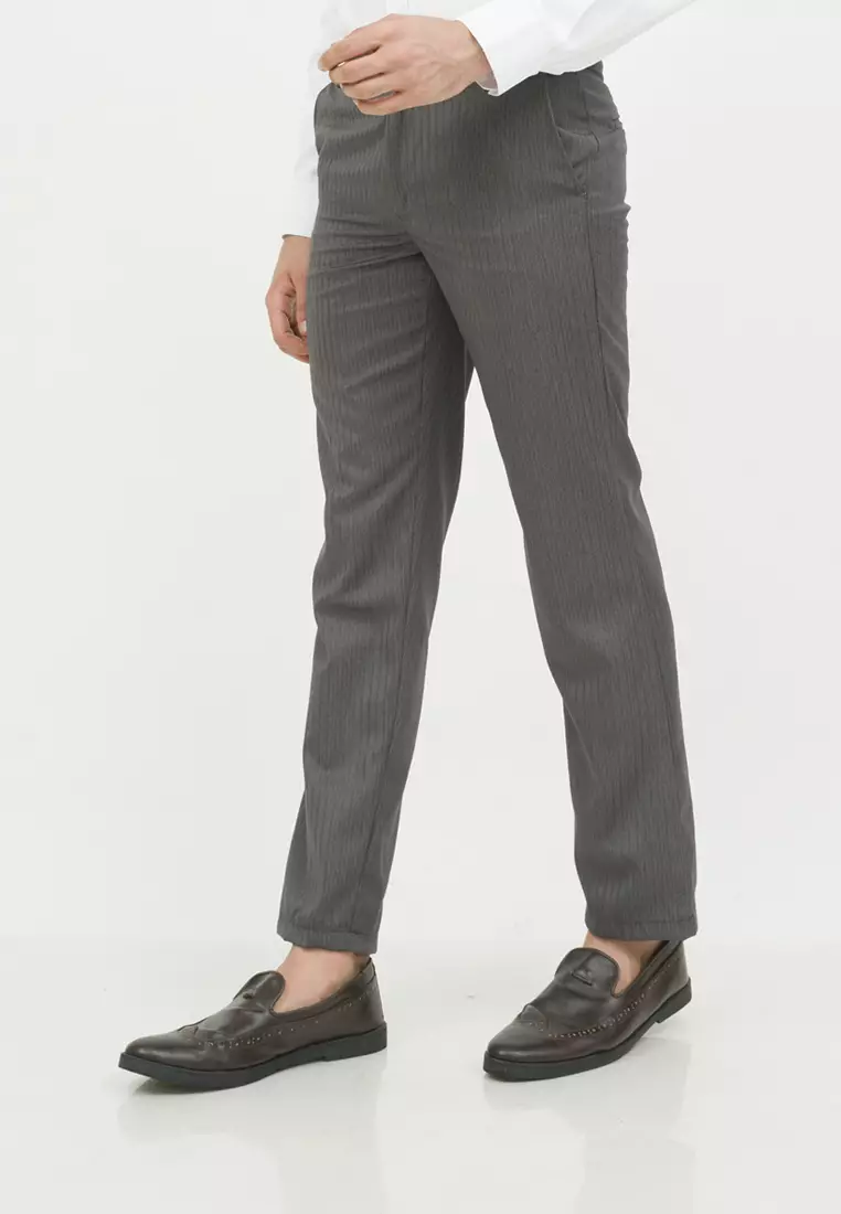 Celana panjang slim fit pria kerja formal garis halus abuabu houseofcuff