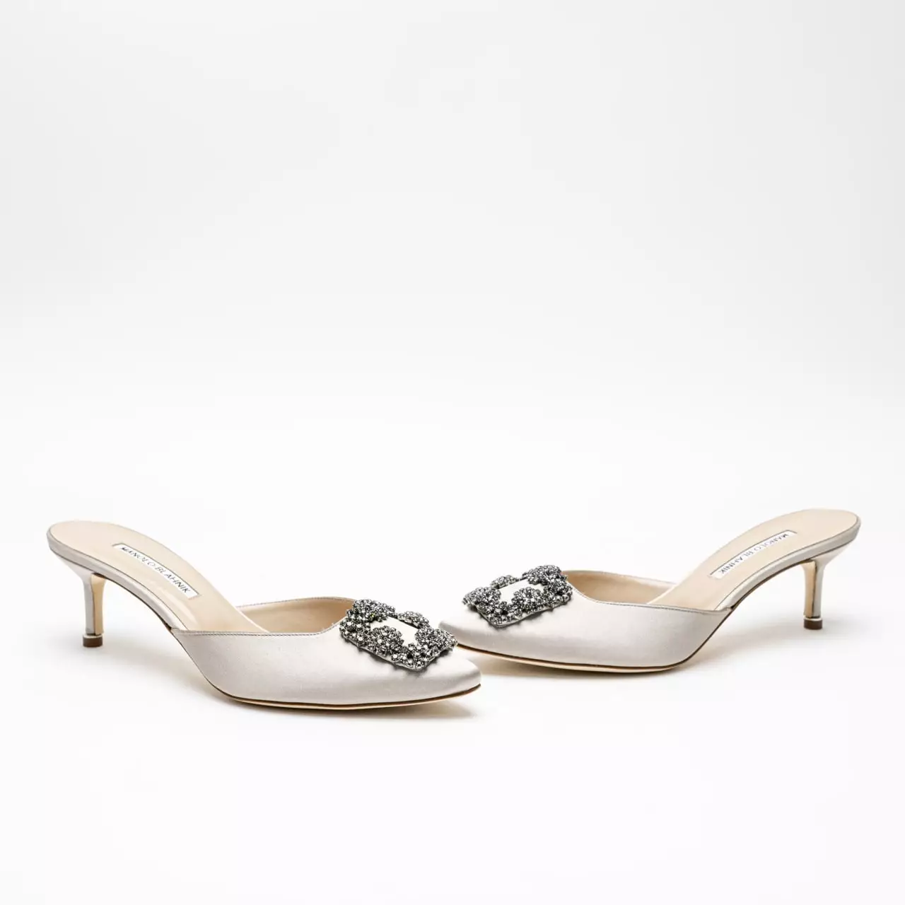 Jual Manolo Blahnik Manolo Blahnik Hangisi Mules 50 Satin with FMC