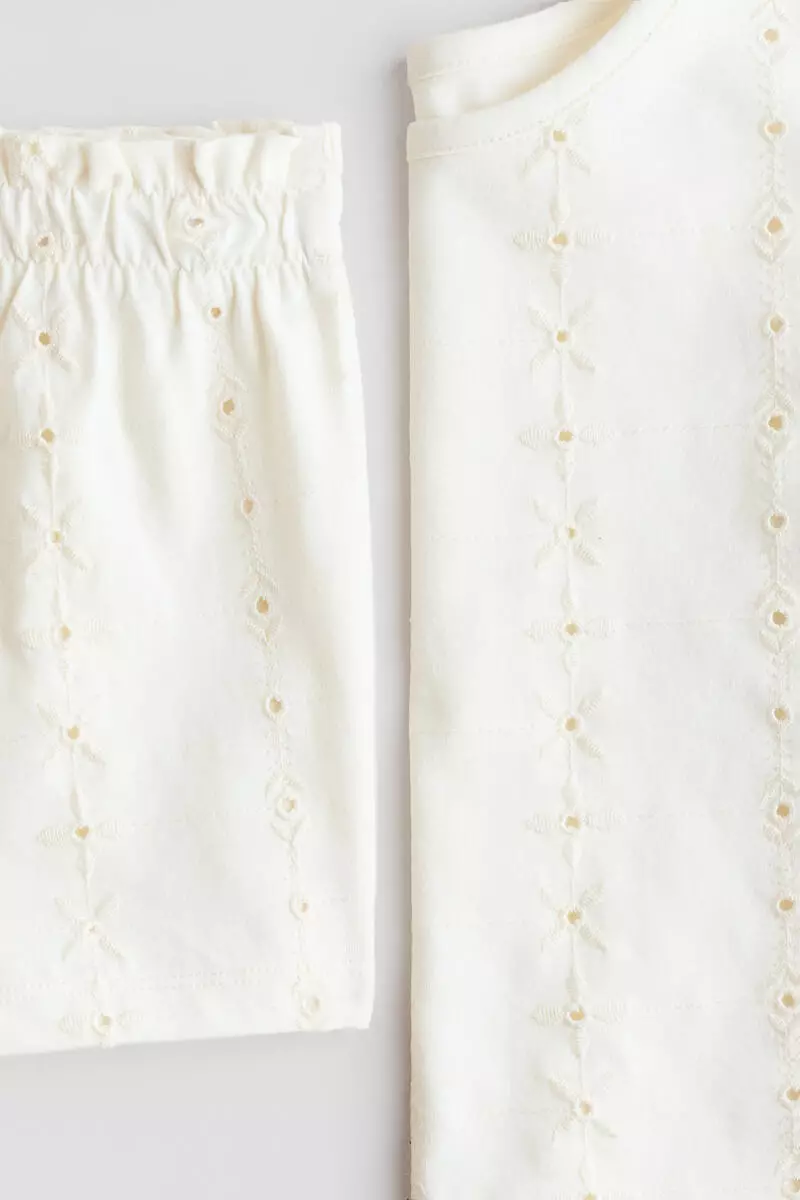 2-piece broderie anglaise set
