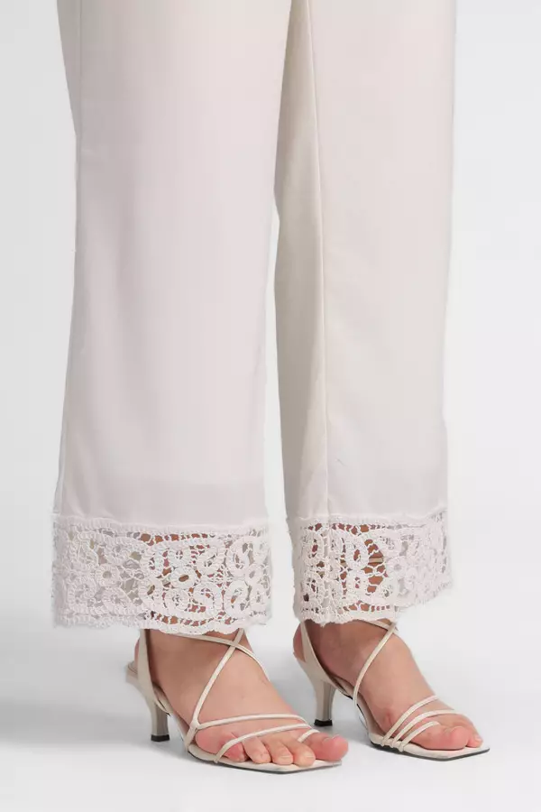 MINIMAL - Shireene - Celana Lurus Kombinasi Lace - Off White