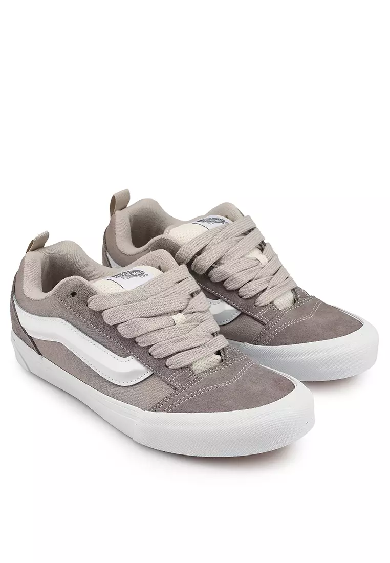 Knu Skool Vans Grey Girl Vans VANS Knu Skool Shoes (silver/true