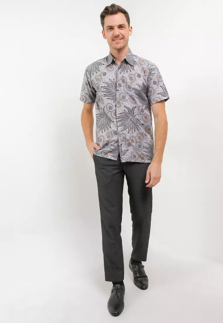 Respati Kemeja Batik Exclusive Premium Pria Casual Modern Lengan Pendek