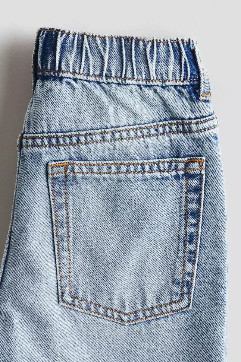 Loose Fit Jeans