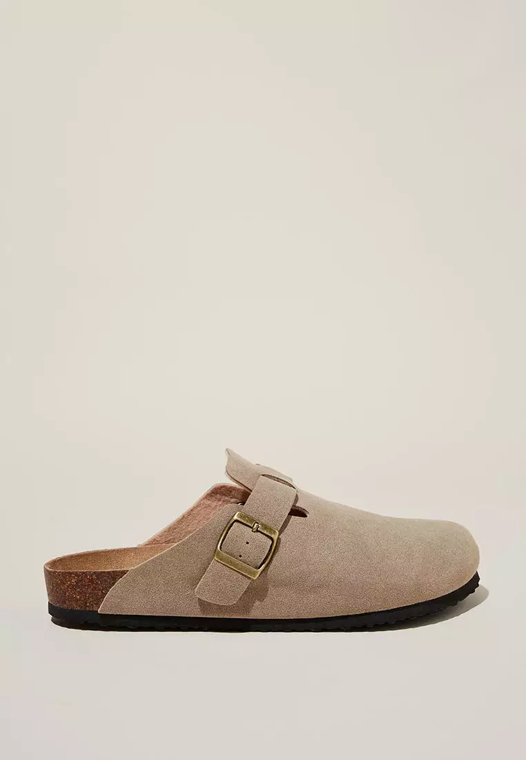 Closed Toe Buckle Slides