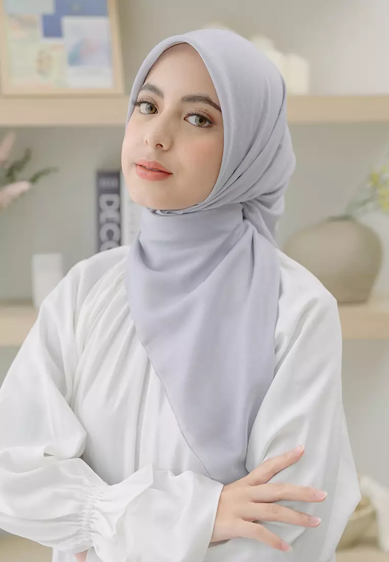 Theya Voal Square Light Silver NEW