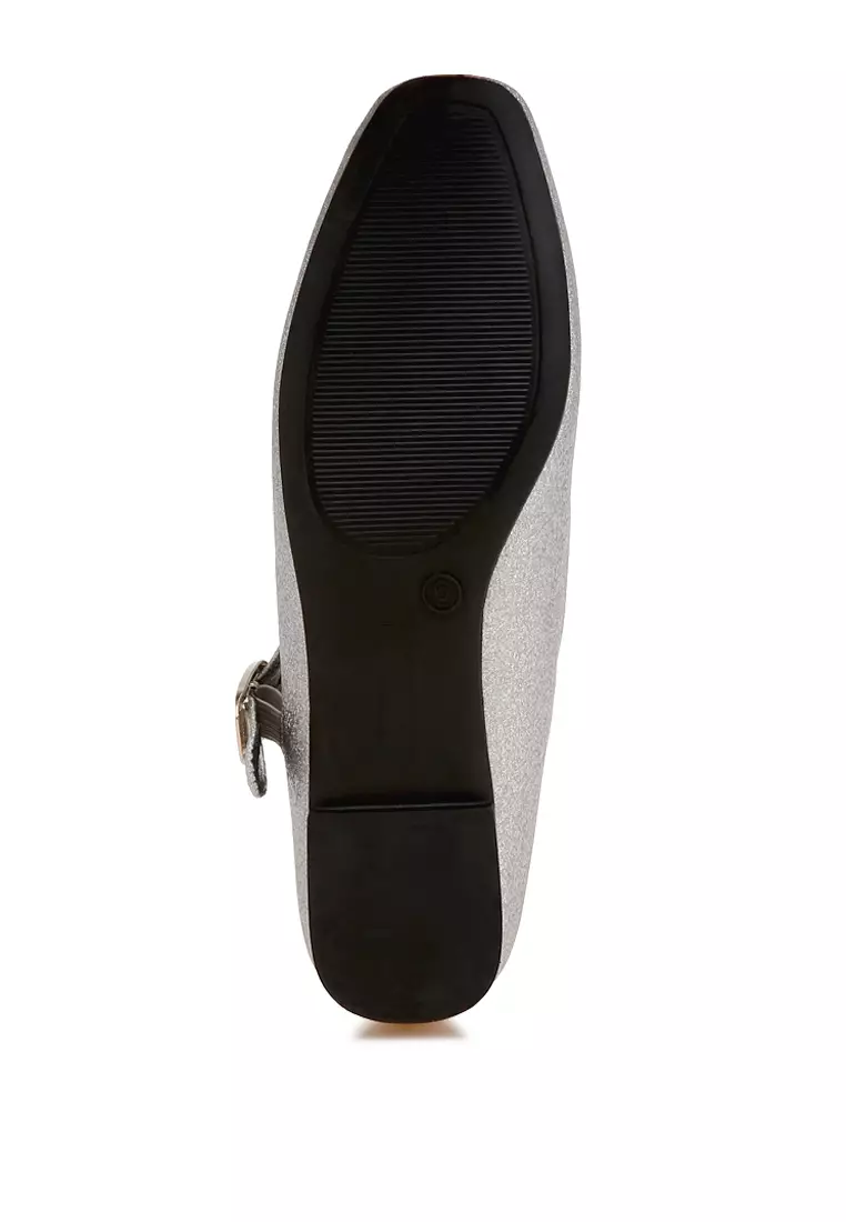 Balerina Gesper Pin Berkilau dalam Warna Perak