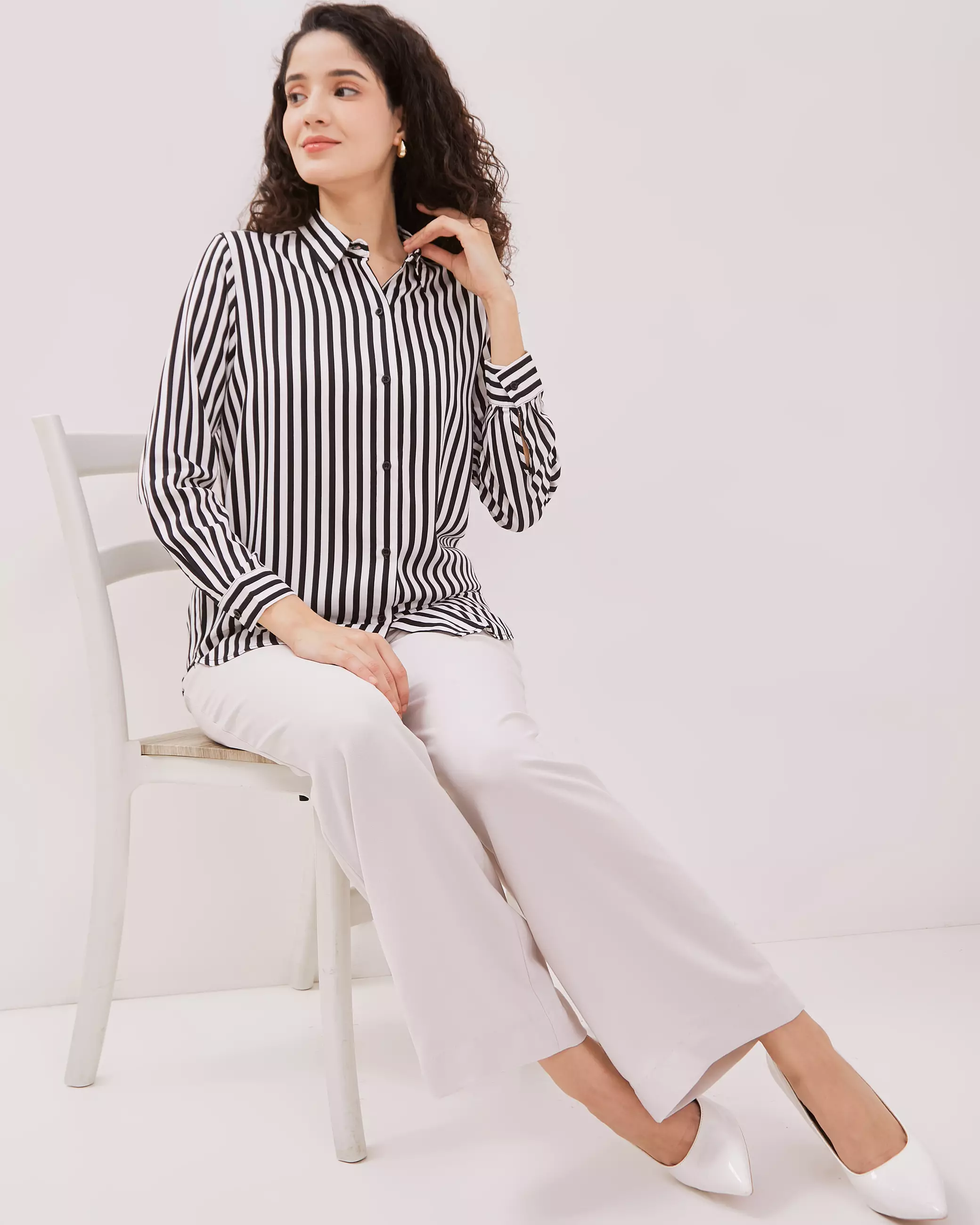 Urban Exchange Lyla Black Stripe Shirt - Kemeja Stripe Lengan Panjang Warna Black