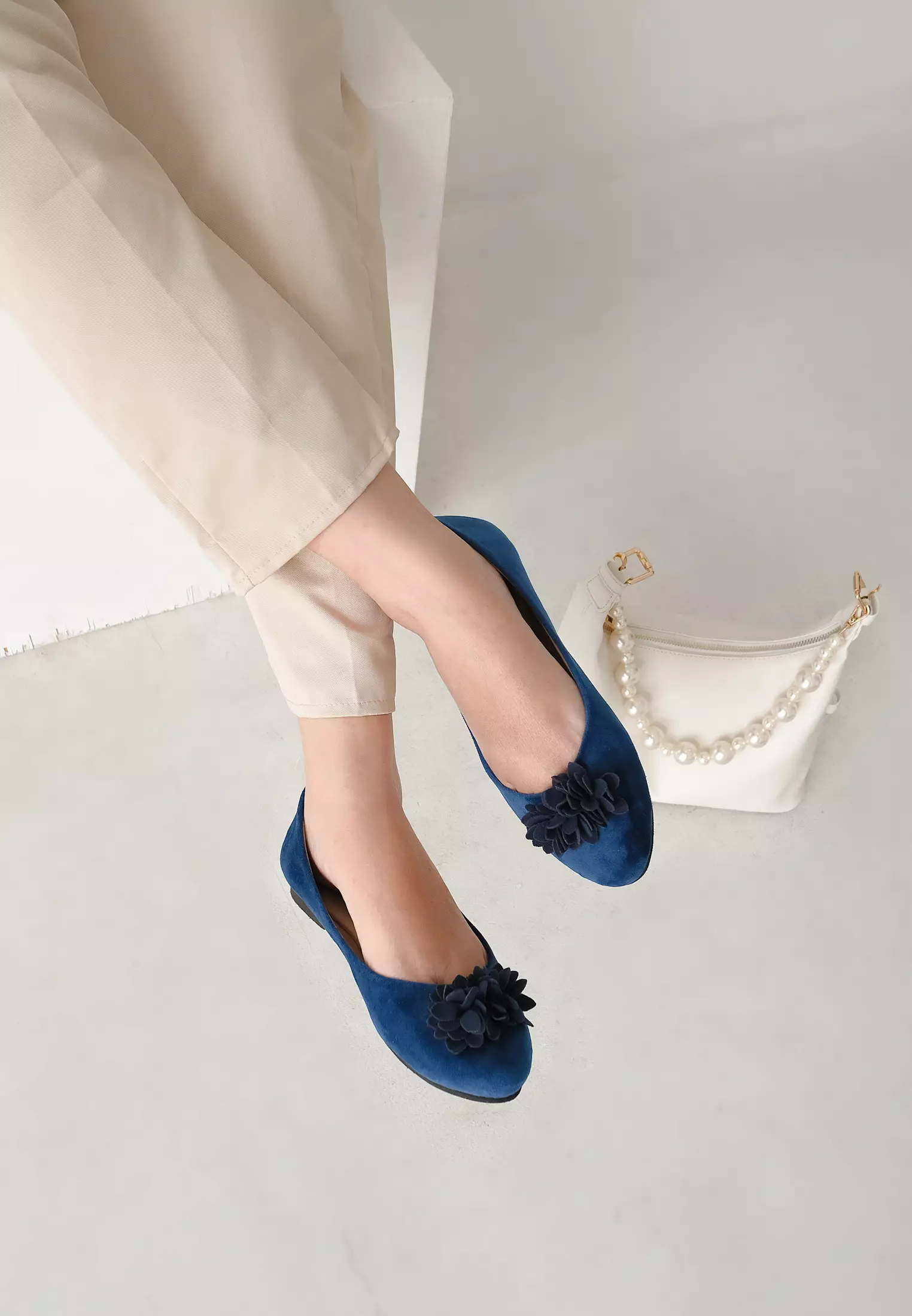 Dahlia Ballerina Flat Shoes with Flower