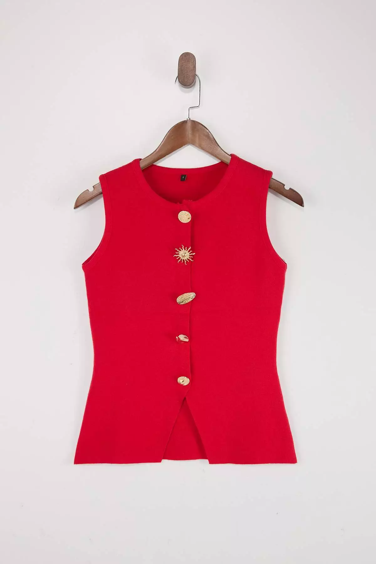 Red Button Detailed Knitwear Vest Twoss25Ye43