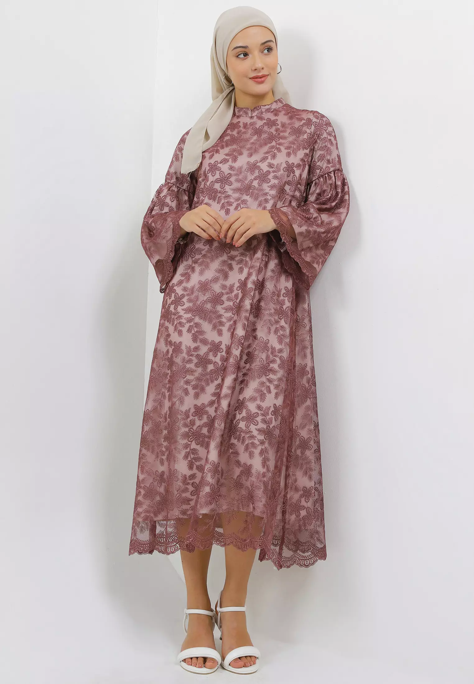 MFMW Nurbaiti Dress Gamis Brukat Maroon