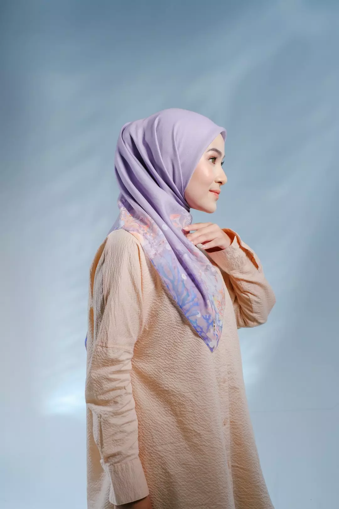 CORALINE  Scarf Violet - Kerudung Hijab Segiempat Motif With BOX - Bahan Nesla - Ukuran 115x115