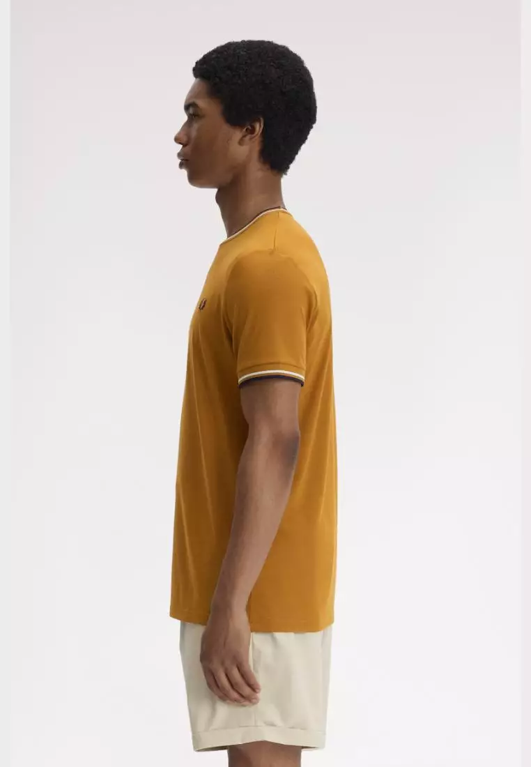 Fred Perry M1588 Twin Tipped T-Shirt (Dark Caramel / Ecru / Navy)