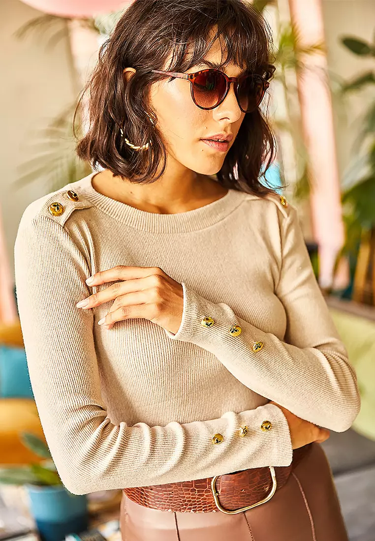 Epaulettes Detail Knitted Top