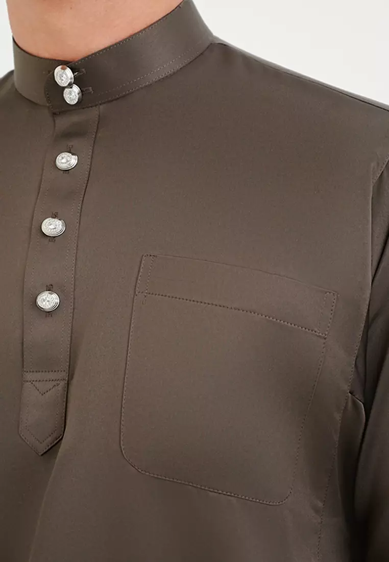 Baju Melayu With Pesak (Classic Fit) 777