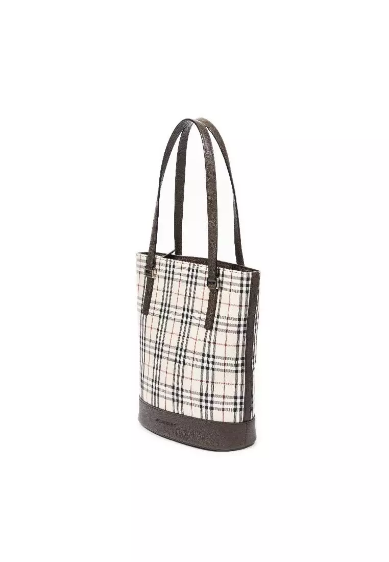 Burberry on sale 9039 zip